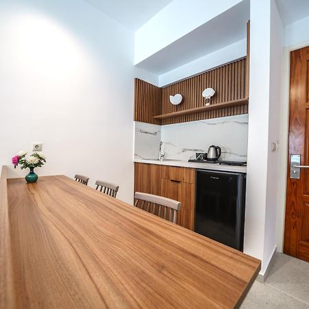 Amalia Apartments Bali  エクステリア 写真